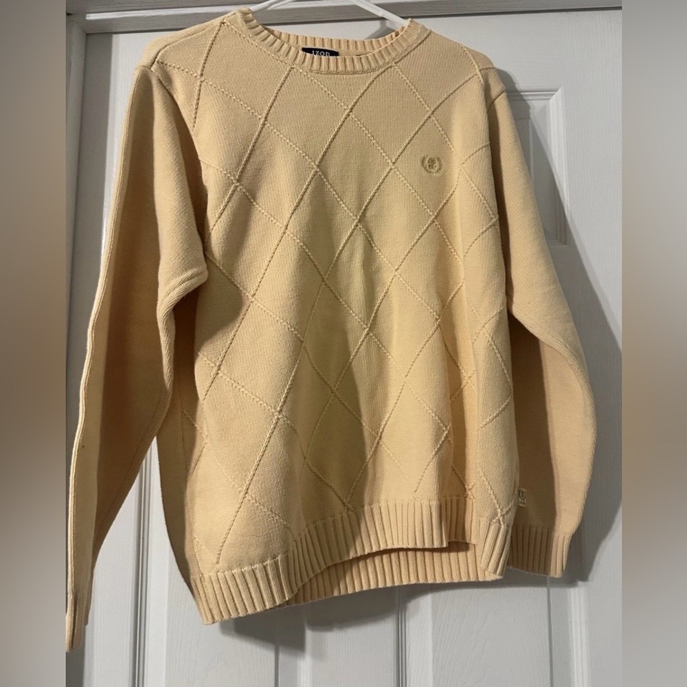 Classic Men's IZOD Yellow Crewneck Sweater